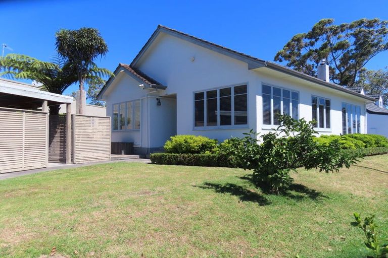 Photo of property in 20 Logan Avenue, Marewa, Napier, 4110