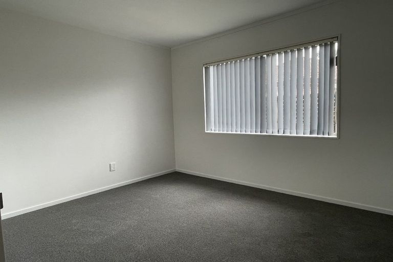 Photo of property in 19b Mcgowan Place, Orewa, 0931