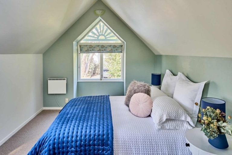 Photo of property in 9 Mahoe Street, Eastbourne, Lower Hutt, 5013