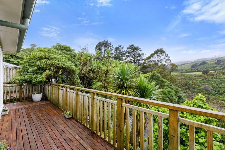 Photo of property in 5 Richmond Hill, Glenside, Wellington, 6037