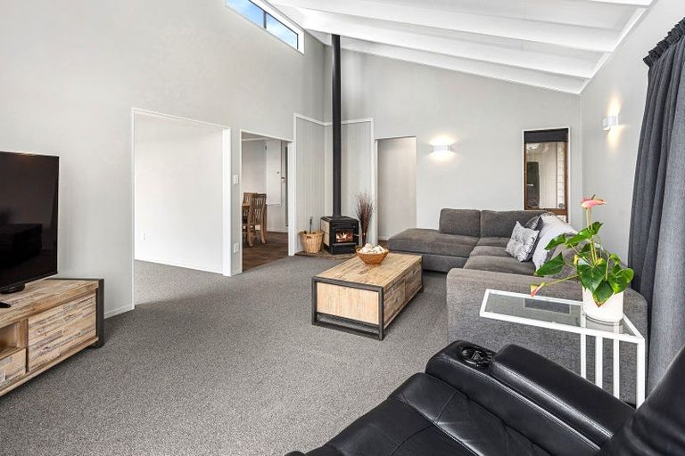 Photo of property in 13 Barclay Place, Te Kamo, Whangarei, 0112