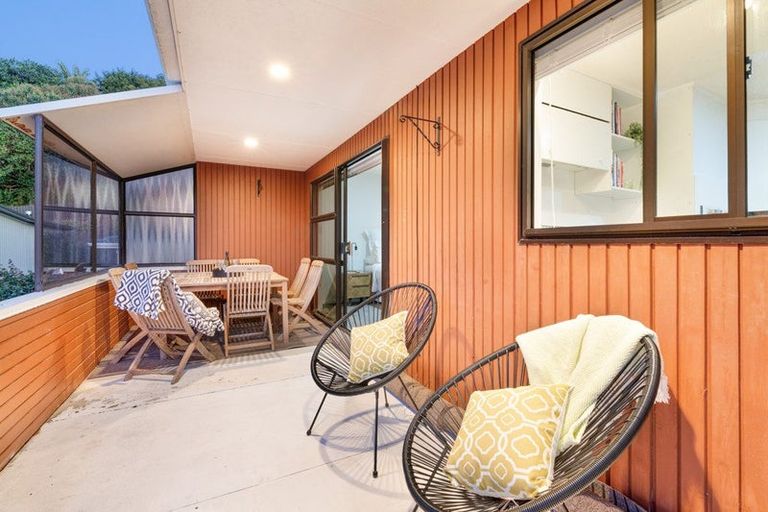 Photo of property in 54 The Circle, Manly, Whangaparaoa, 0930