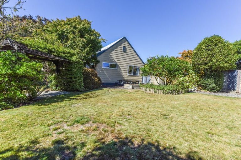 Photo of property in 16 Hollis Place, Brightwater, 7022