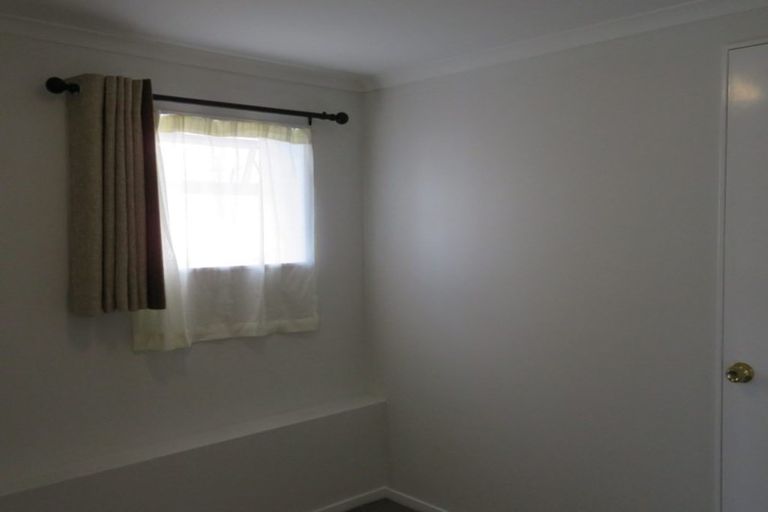 Photo of property in 1/31 Becroft Drive, Forrest Hill, Auckland, 0620