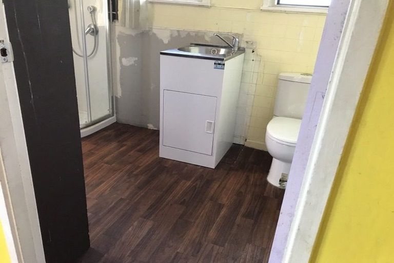 Photo of property in 552 Richardson Road, Mount Roskill, Auckland, 1041
