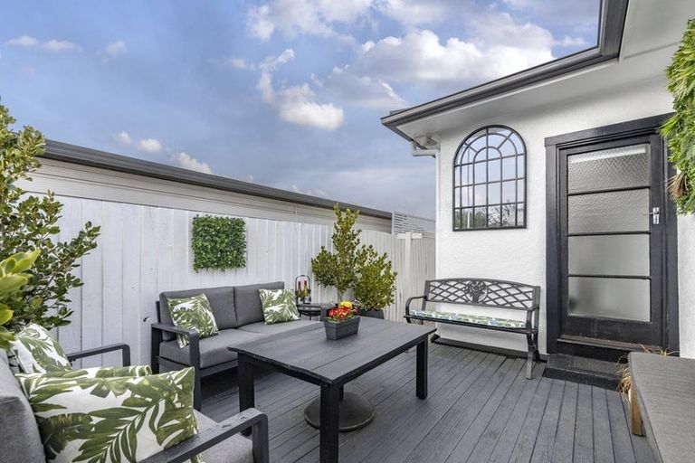 Photo of property in 102a West Belt, Rangiora, 7400