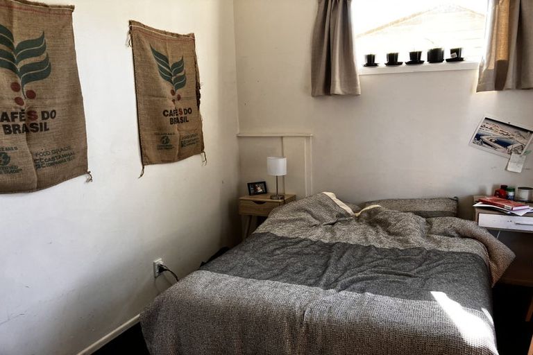 Photo of property in 54 Thompson Street, Mount Cook, Wellington, 6011