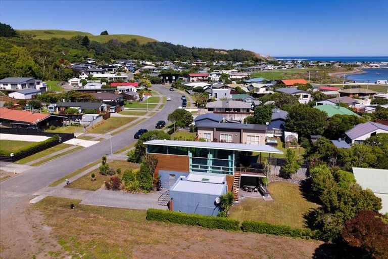 Photo of property in 13 Kotare Place, South Bay, Kaikoura, 7300