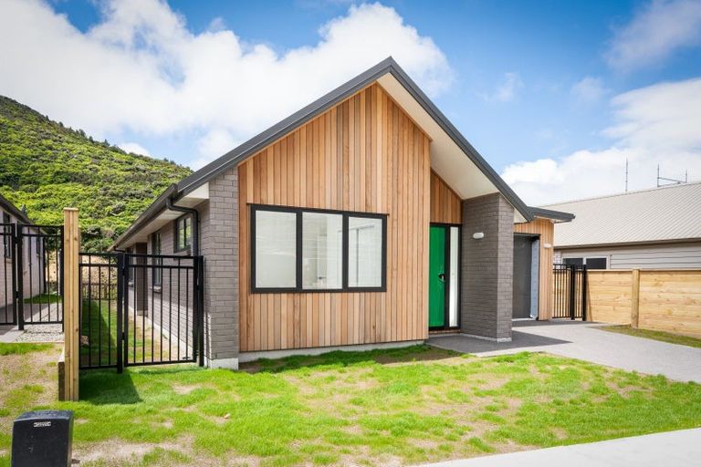 Photo of property in 149 Silverstream Road, Crofton Downs, Wellington, 6035