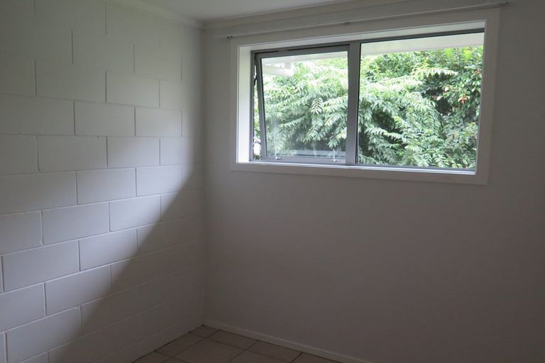 Photo of property in 77 Seabrook Avenue, New Lynn, Auckland, 0600