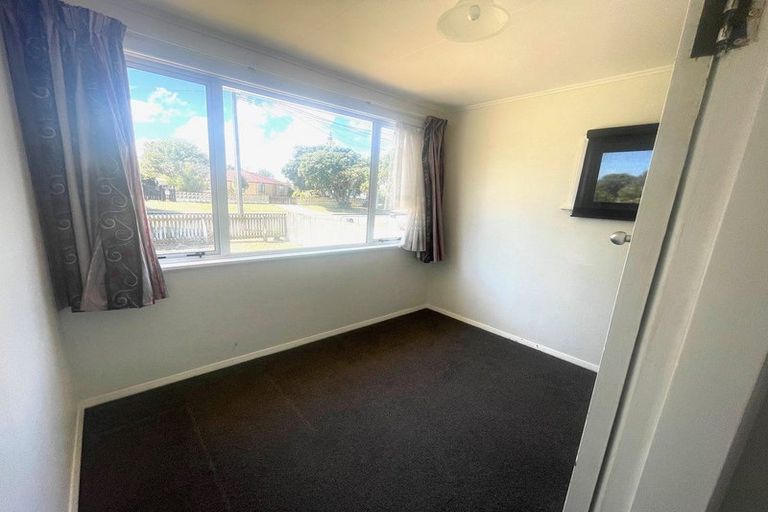 Photo of property in 49 Thatcher Street, Castlecliff, Whanganui, 4501
