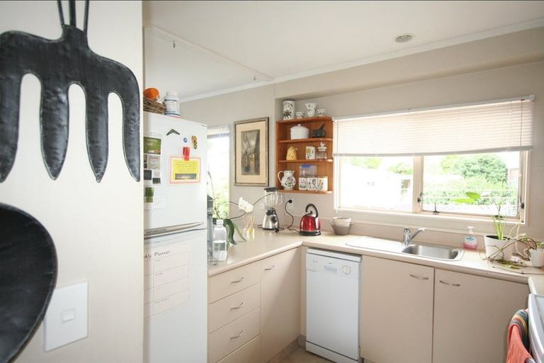 Photo of property in 36b Aquarius Drive, Kawaha Point, Rotorua, 3010