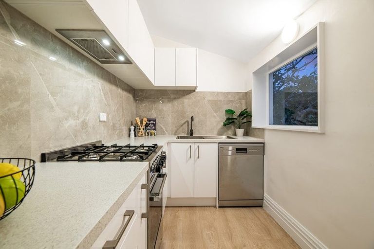 Photo of property in 48 Hall Street, Newtown, Wellington, 6021