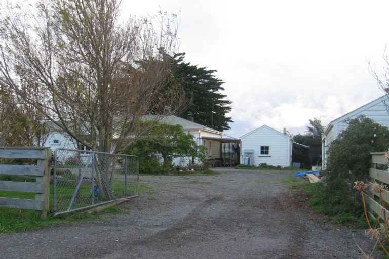 Photo of property in 5 Currins Road, Linton, Palmerston North, 4472