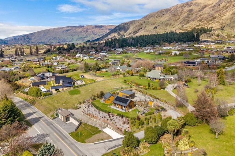 Photo of property in 179 Wanaka-mount Aspirin, Wanaka, 9305