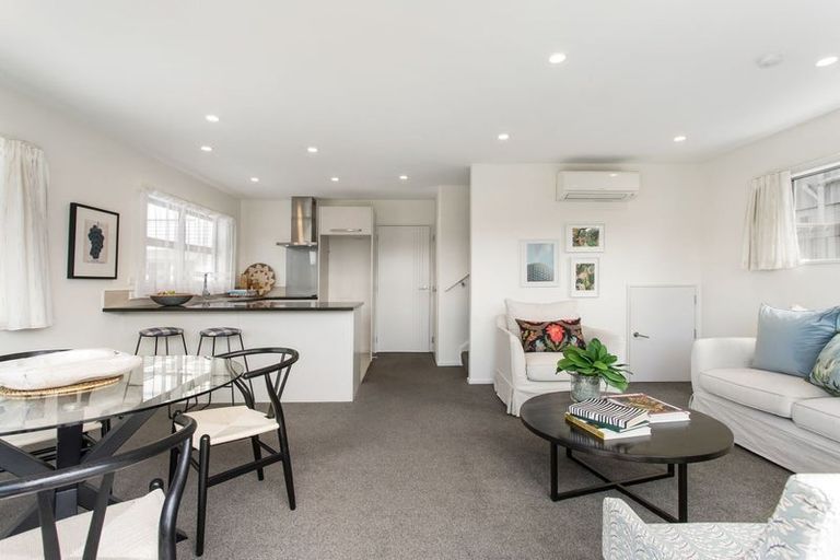 Photo of property in 4/33 Elizabeth Street, Riccarton, Christchurch, 8041