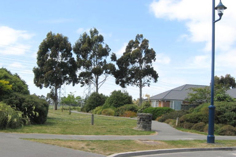 Photo of property in 24a Chesterfield Mews, Russley, Christchurch, 8042