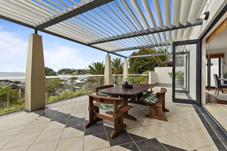 Photo of property in 32a Langton Road, Stanmore Bay, Whangaparaoa, 0932