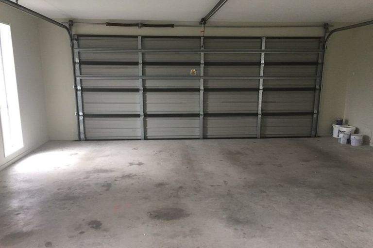 Photo of property in 17 Blowers Place, Halswell, Christchurch, 8025