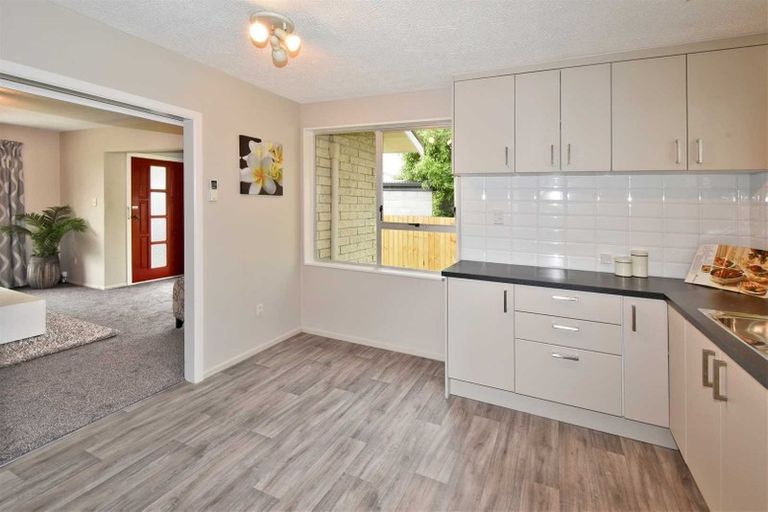 Photo of property in 4/104 Picton Avenue, Riccarton, Christchurch, 8011