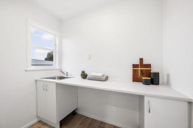 Photo of property in 26 Waiwera Crescent, Maupuia, Wellington, 6022