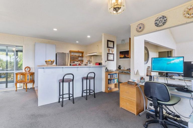 Photo of property in 7 Lingard Grove, Brooklyn, Wellington, 6021