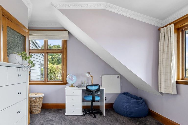 Photo of property in 126 Hackthorne Road, Cashmere, Christchurch, 8022