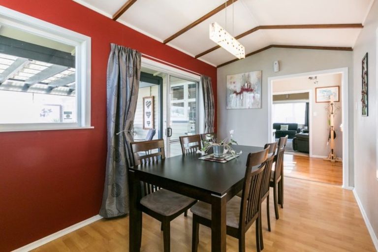 Photo of property in 17 Winchester Place, Tamatea, Napier, 4112