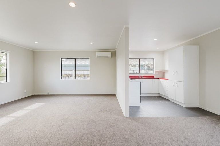 Photo of property in 42a Mcleavey Drive, Kelvin Grove, Palmerston North, 4414
