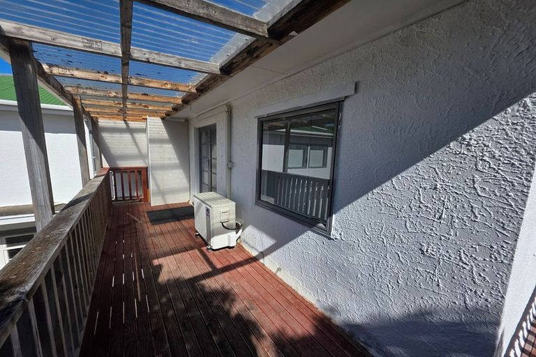 Photo of property in 16 Manuka Street, Hokowhitu, Palmerston North, 4410