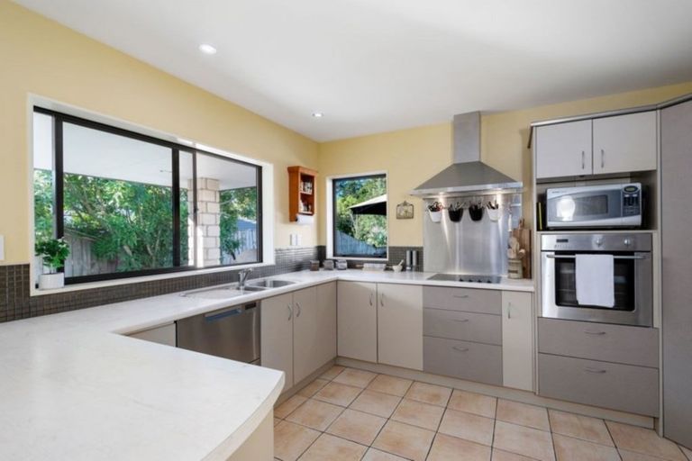 Photo of property in 77 Acornia Close, Ohauiti, Tauranga, 3112