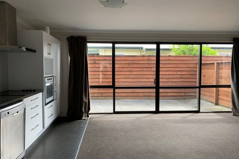 Photo of property in 12/28 Fifth Avenue, Enderley, Hamilton, 3214