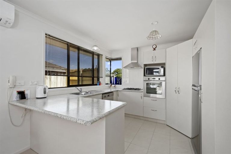 Photo of property in 109 Doncaster Drive, Papamoa Beach, Papamoa, 3118