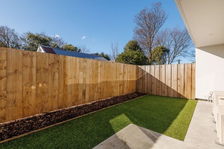 Photo of property in 1/55 Mathesons Road, Phillipstown, Christchurch, 8011