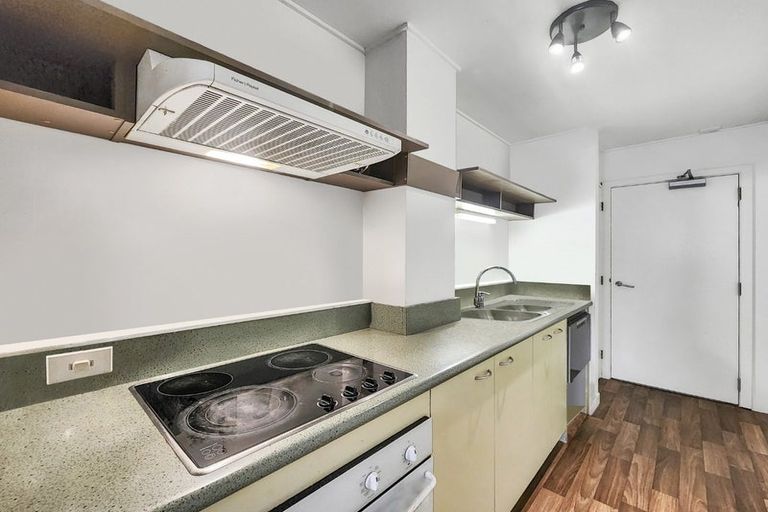 Photo of property in Dixonlane Apartments, 8/7 Feltex Lane, Te Aro, Wellington, 6011