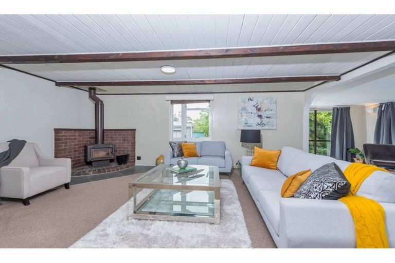 Photo of property in 63 Oreil Avenue, West Harbour, Auckland, 0618