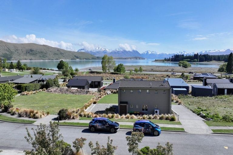 Photo of property in 6 Pollock Place, Lake Tekapo, 7999