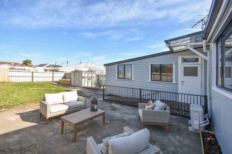 Photo of property in 59 Bathgate Street, South Dunedin, Dunedin, 9012