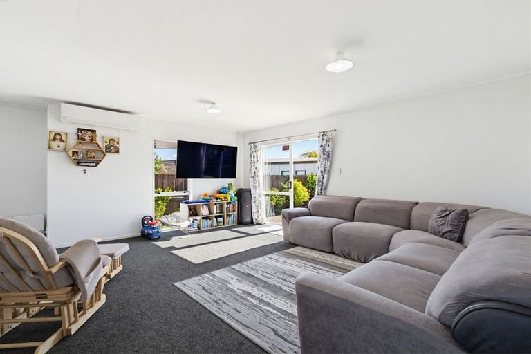 Photo of property in 22a Clarice Place, Takanini, 2112
