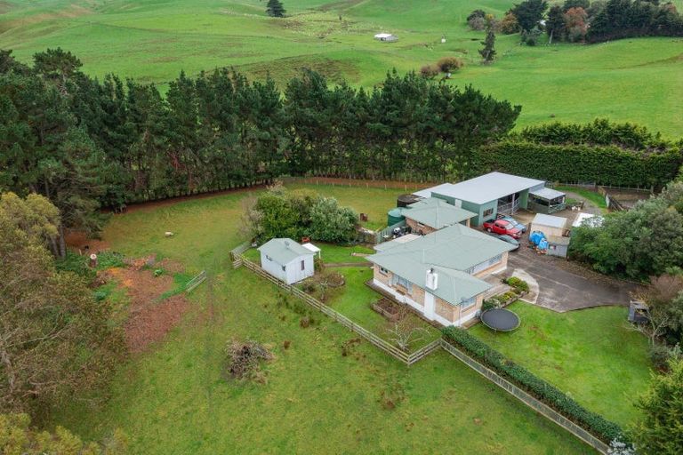 Photo of property in 1797 State Highway 3, Awahuri, Palmerston North, 4479