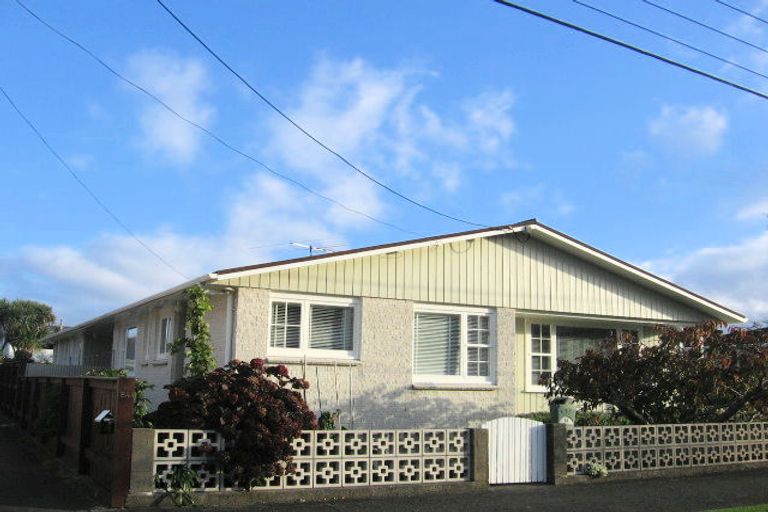 Photo of property in 84 Pretoria Street, Hutt Central, Lower Hutt, 5010