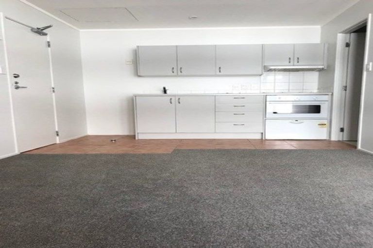 Photo of property in 32b/30 Westward Ho, Glen Eden, Auckland, 0602