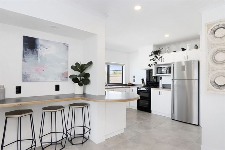 Photo of property in 16 Smiths Road, Matua, Tauranga, 3110