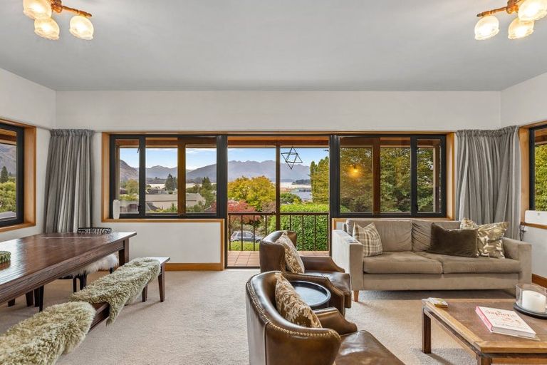 Photo of property in 7 Sycamore Place, Wanaka, 9305