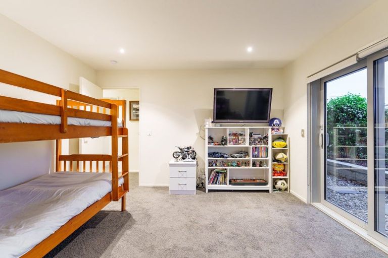 Photo of property in 10 Garfield Avenue, Roslyn, Dunedin, 9010