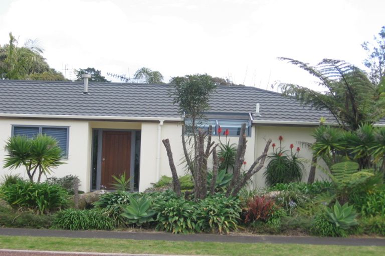 Photo of property in 1 Easdale Place, Pauanui, Hikuai, 3579