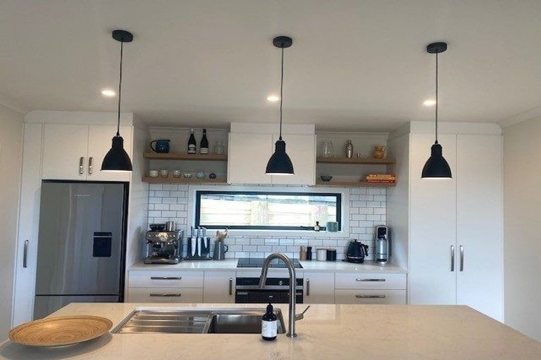 Photo of property in 33 Omahina Street, Raglan, 3225