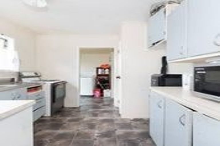 Photo of property in 29 Moncrieff Avenue, Clendon Park, Auckland, 2103