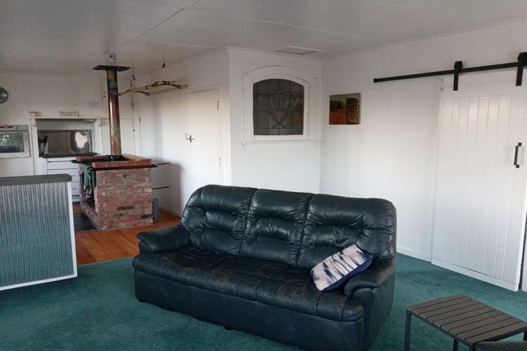 Photo of property in 5 Bluecliffs Beach Road, Papatotara, Tuatapere, 9691