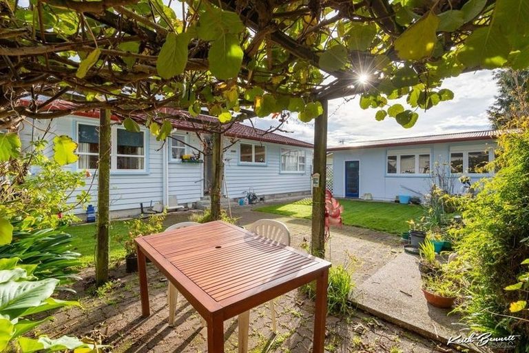 Photo of property in 64 Holdsworth Avenue, Trentham, Upper Hutt, 5018